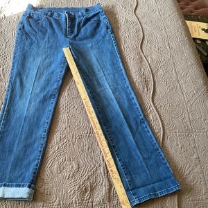 Stretchy Relaxed Fit Jeans